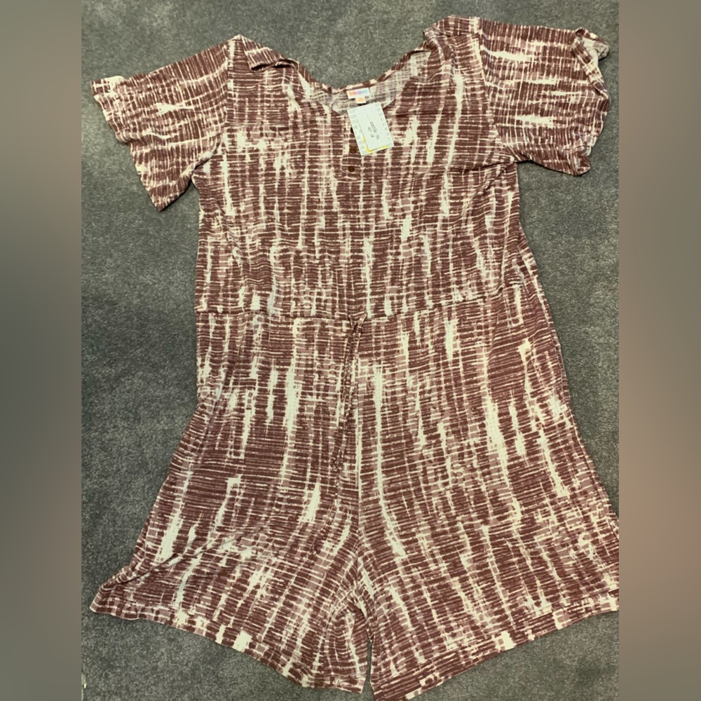 LuLaRoe “Xanthe” Romper size 3x